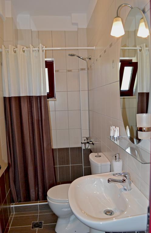 Hotel Anesis Giannina Esterno foto